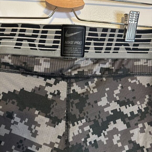 Nike Pro Hypercool Compression Men's Legging - Picture 7 of 10